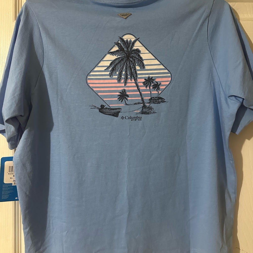 Columbia Light Blue Palm Graphic Tee - XS women’s